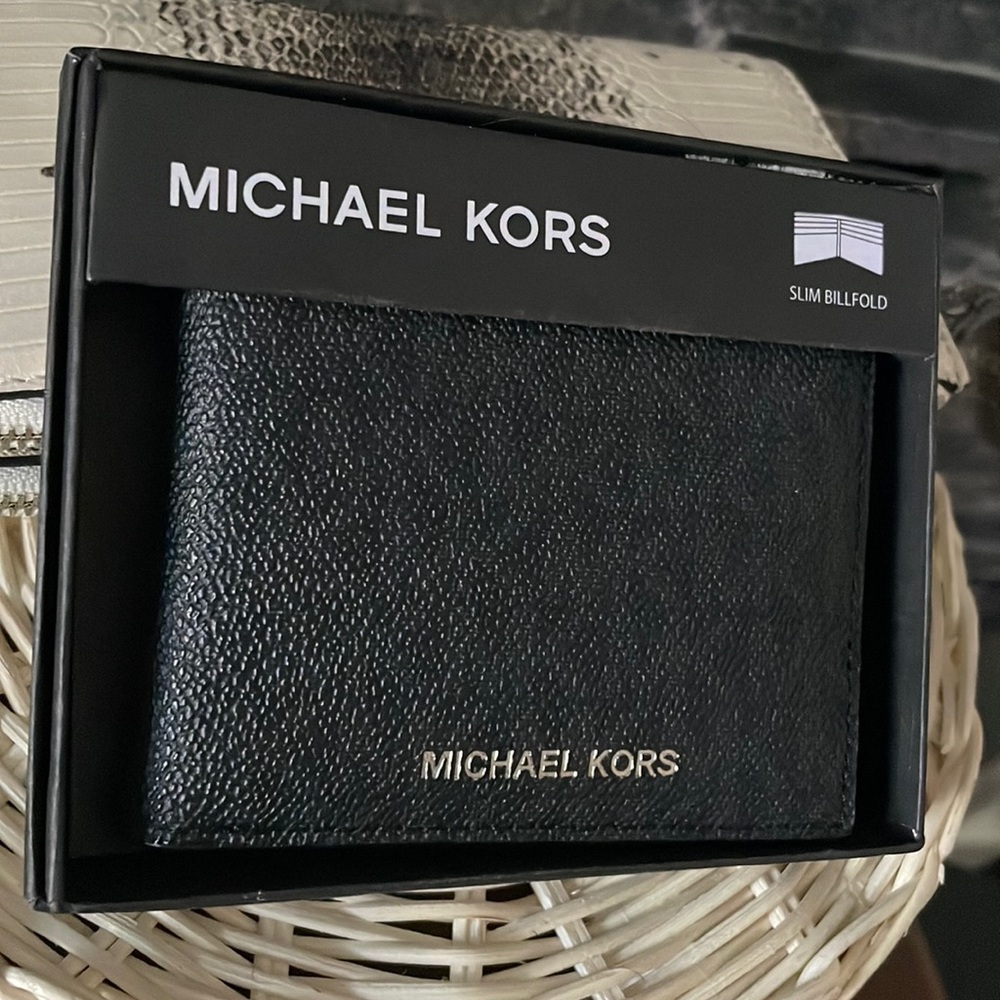 Michael Kors Men Jet Set Wallet
